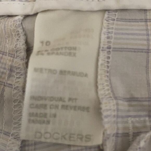 Dockers Plaid ideal fit metro Bermuda Shorts 10 - Picture 5 of 12